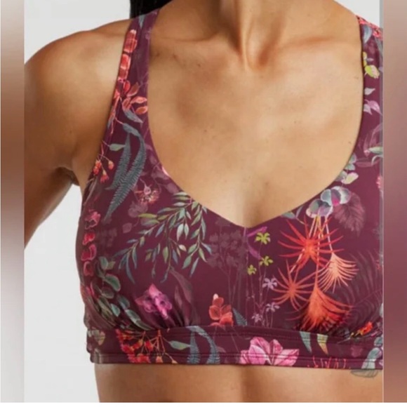 Title nine Other - Title Nine Phenom underwire swim
Botanique print Rich Fig 38C